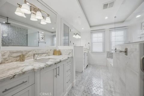 Tiny photo for 826 18th Street, Hermosa Beach, CA 90254 (MLS # SB26099117)