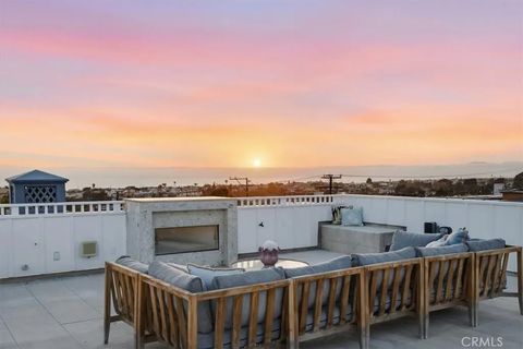 Tiny photo for 826 18th Street, Hermosa Beach, CA 90254 (MLS # SB26099117)