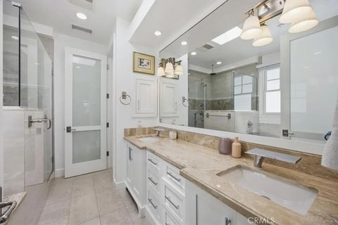 Tiny photo for 826 18th Street, Hermosa Beach, CA 90254 (MLS # SB26099117)