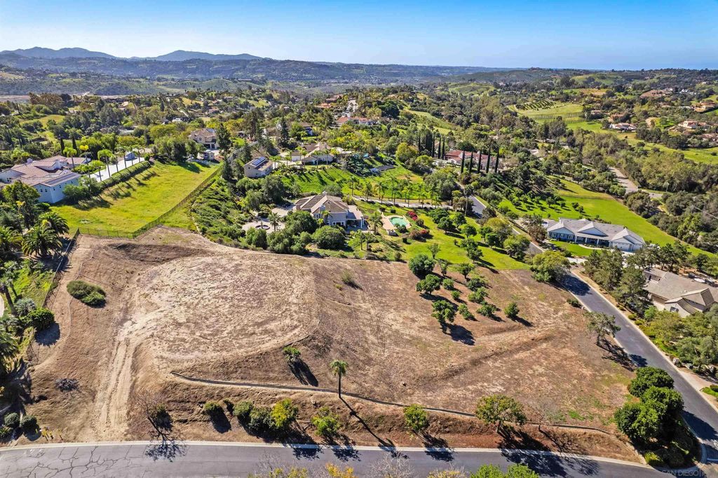 Photo of 1971 Candice Court, Fallbrook, CA 92028 (MLS # 260005044)