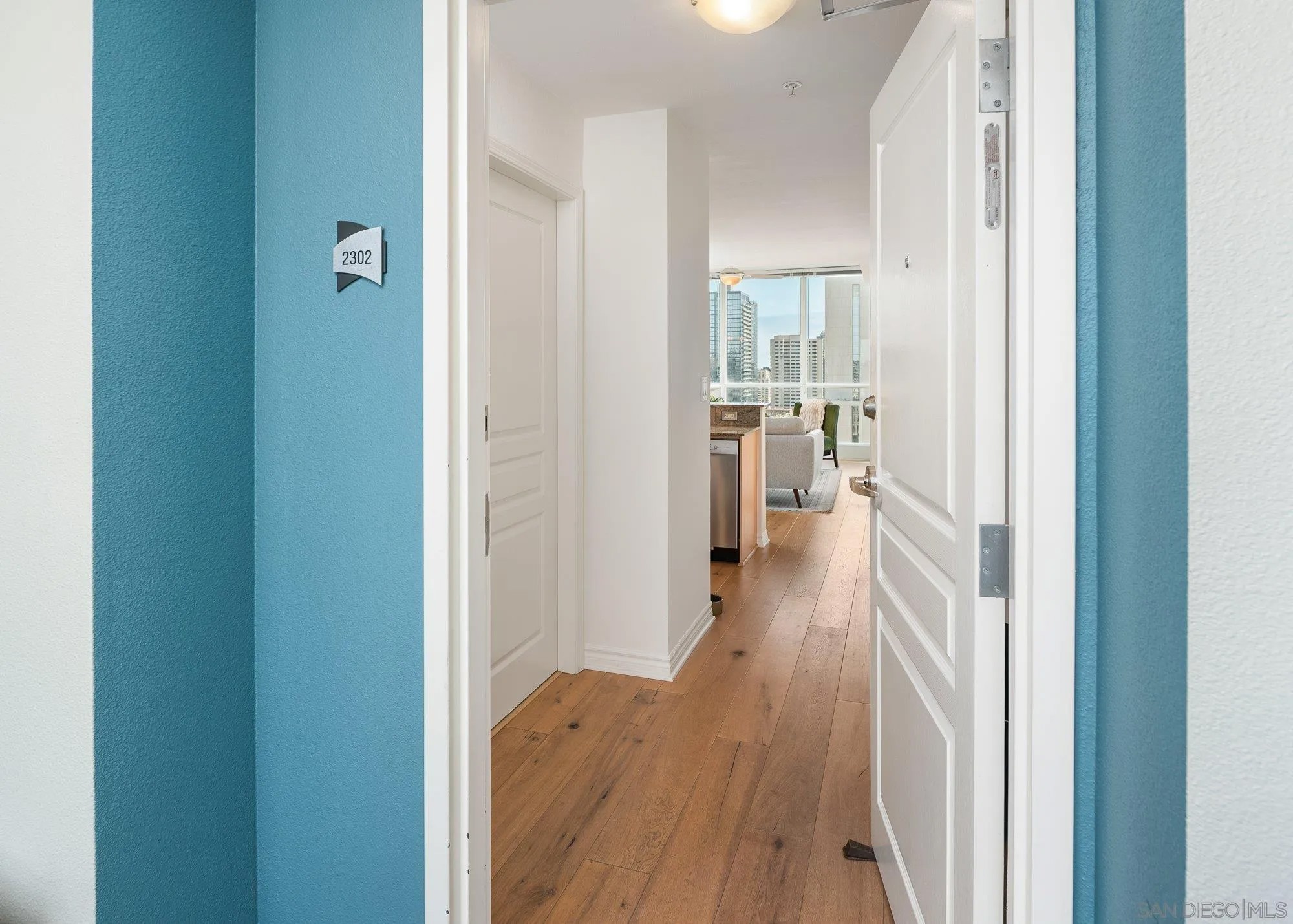 300 W Beech St 2302