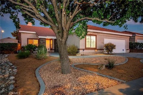 Photo of 40266 Racquet Ln, Palmdale, CA 93551 (MLS # SR26077346)
