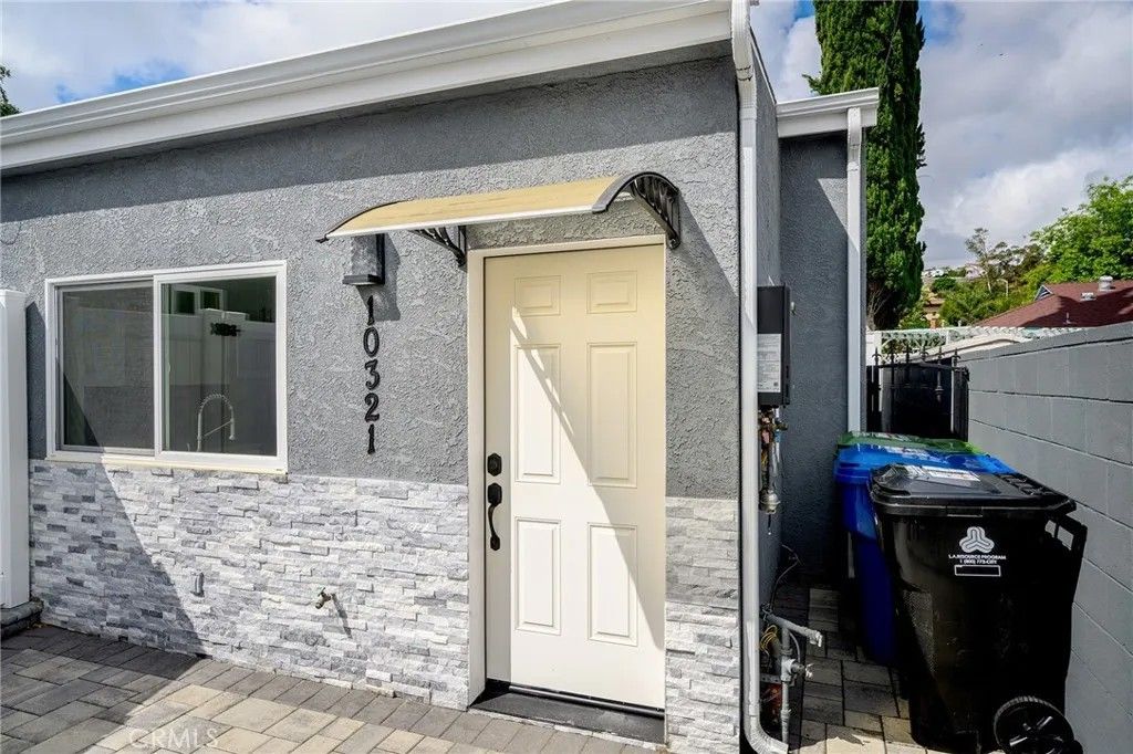 Photo of 10321 Sherman Grove, Sunland, CA 91040 (MLS # GD26071736)