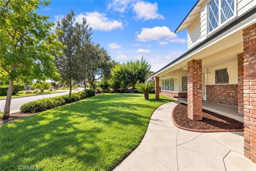 1137 Monte Verde