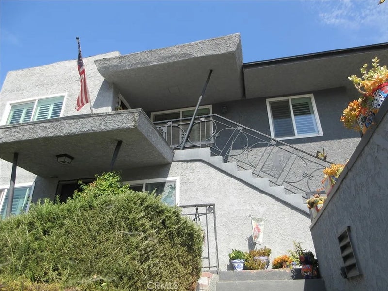 1226 Van Pelt Avenue