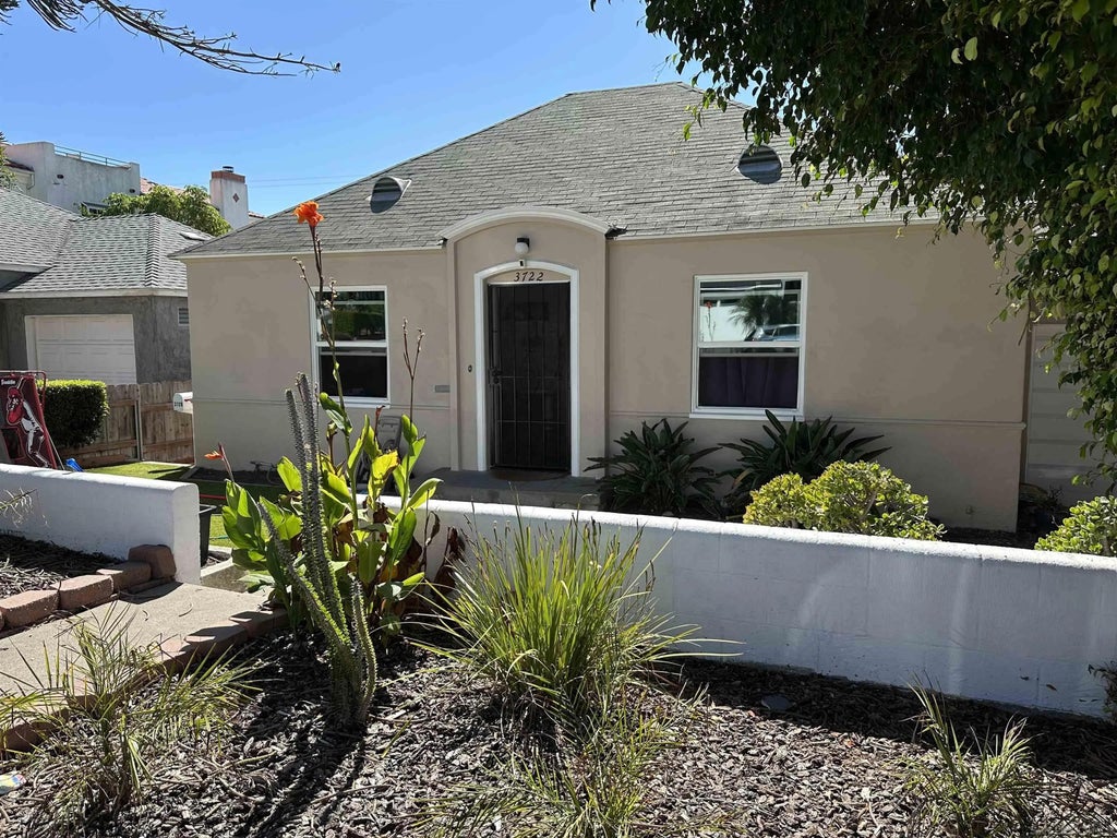Photo of 3722 Haines Street ST, Pacific Beach, CA 92109 (MLS # 260022547)