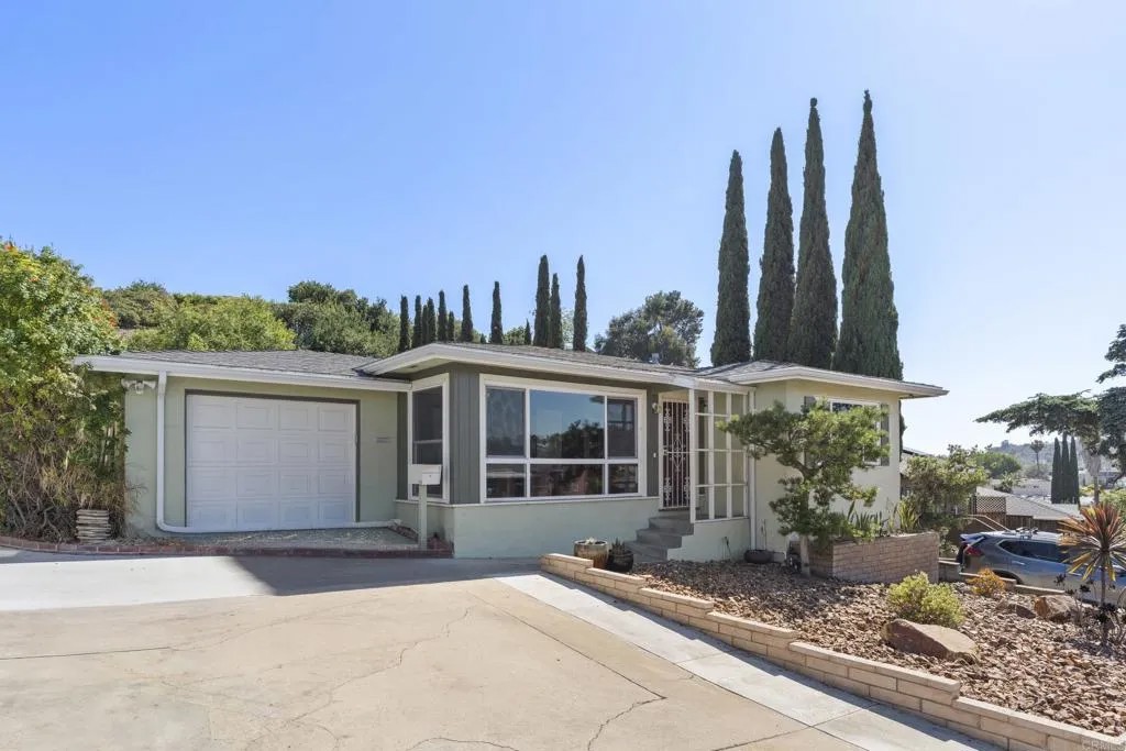 4142 Vista Grande Drive
