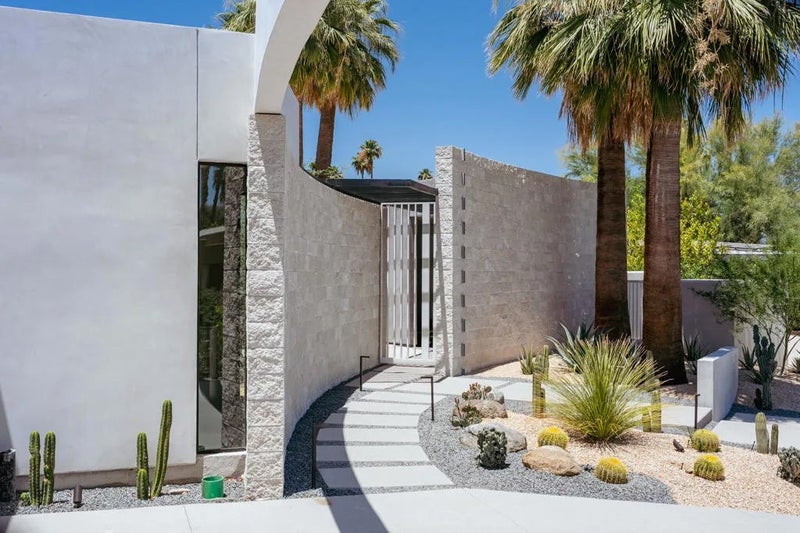 74895 Canterbury Court