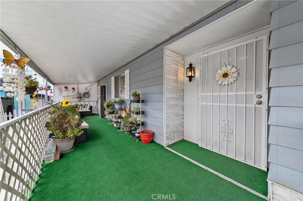 Photo of 1895 W Devonshire Ave #85, Hemet, CA 92545 (MLS # SW26091114)