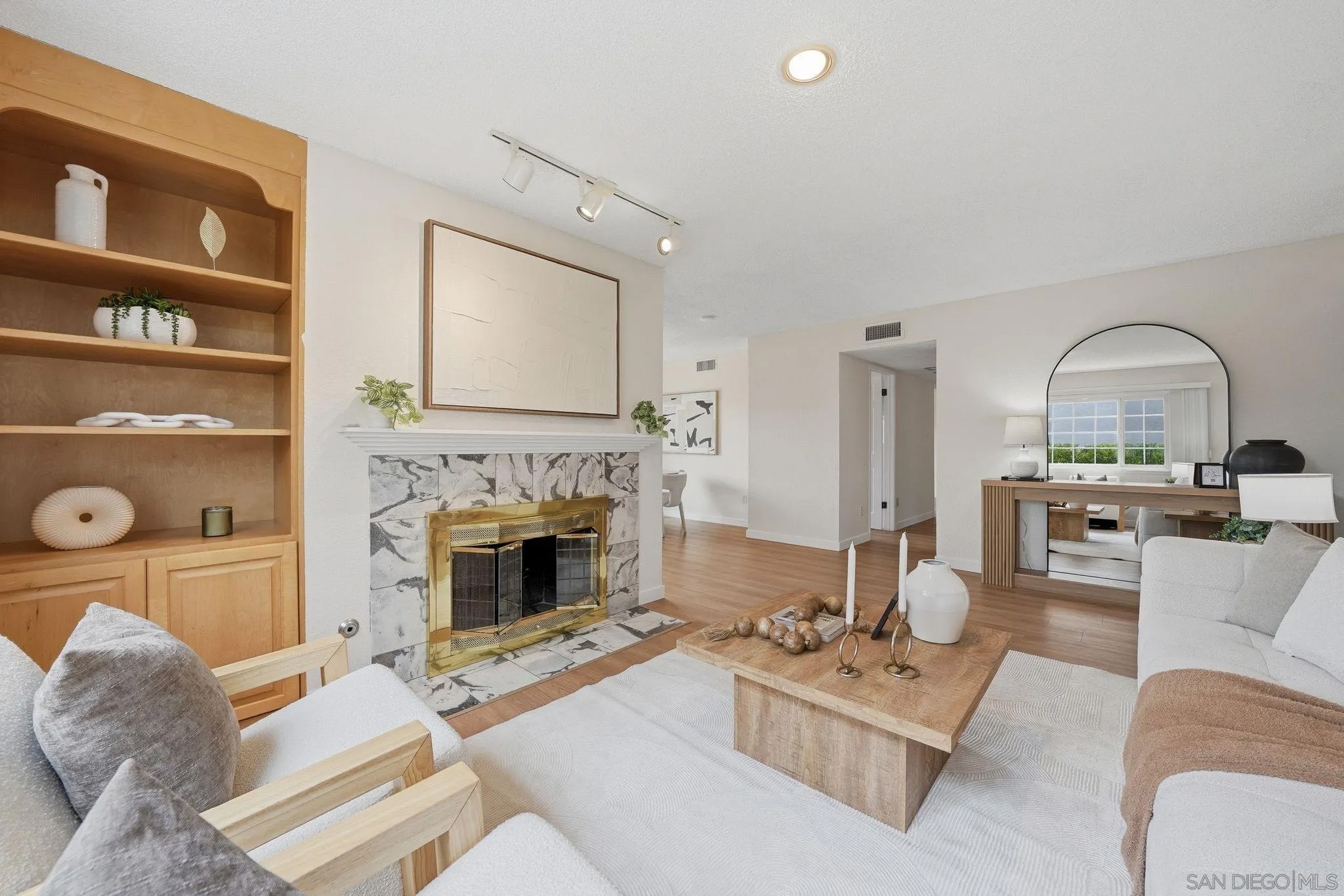 17061 Palacio Pl