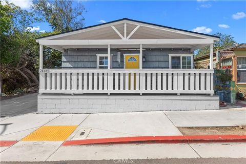 2748 30th San Diego CA 92104