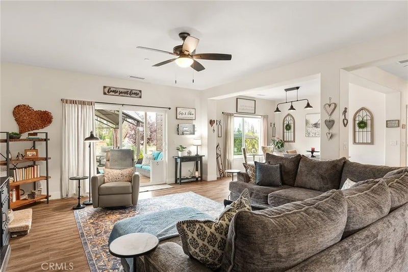 6240 Wall Lane