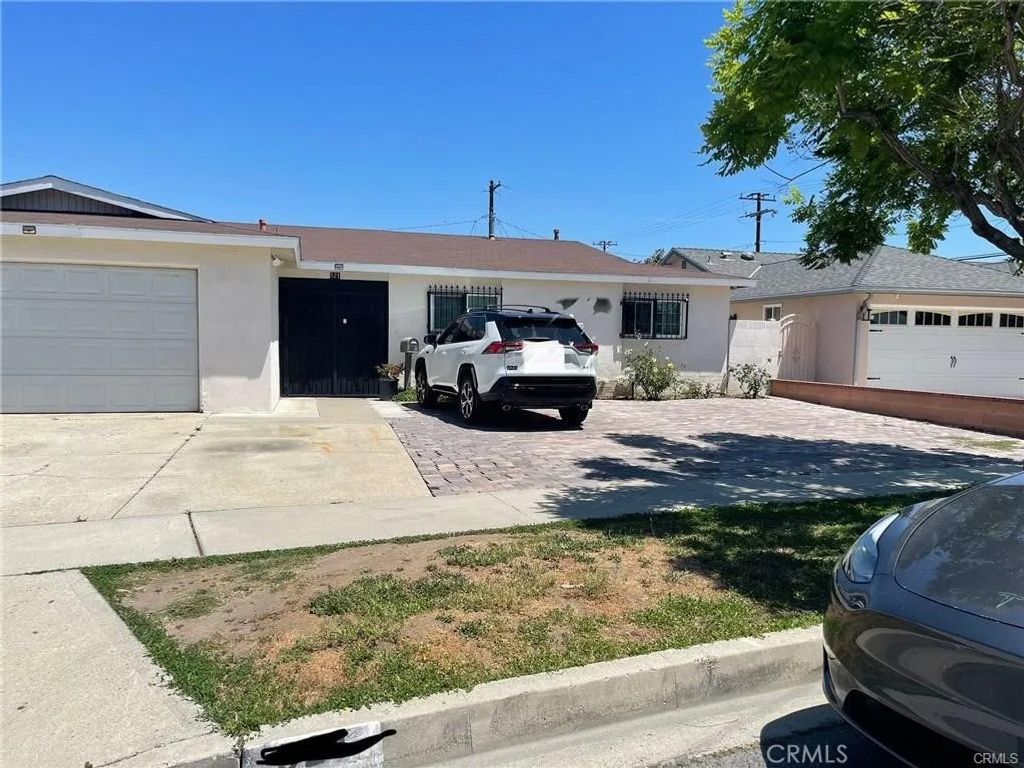 Photo of 521 S Western Avenue, Santa Ana, CA 92703 (MLS # PW26066508)