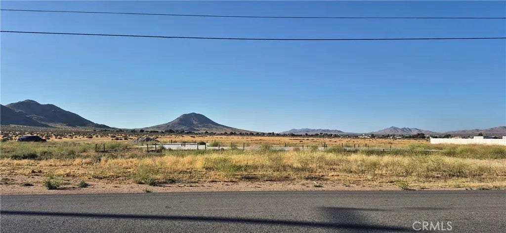 Photo of 16109 Wichita Rd, Apple Valley, CA 92307 (MLS # IG26125017)