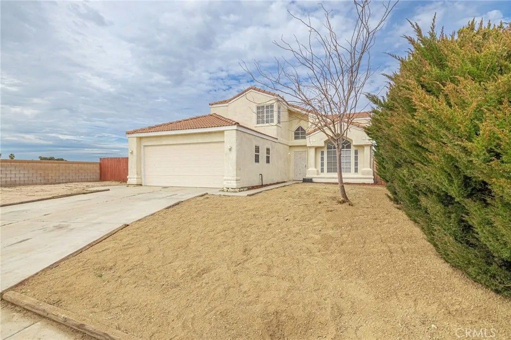 Photo of 2601 Via Madalena, Lancaster, CA 93535 (MLS # SR26031804)