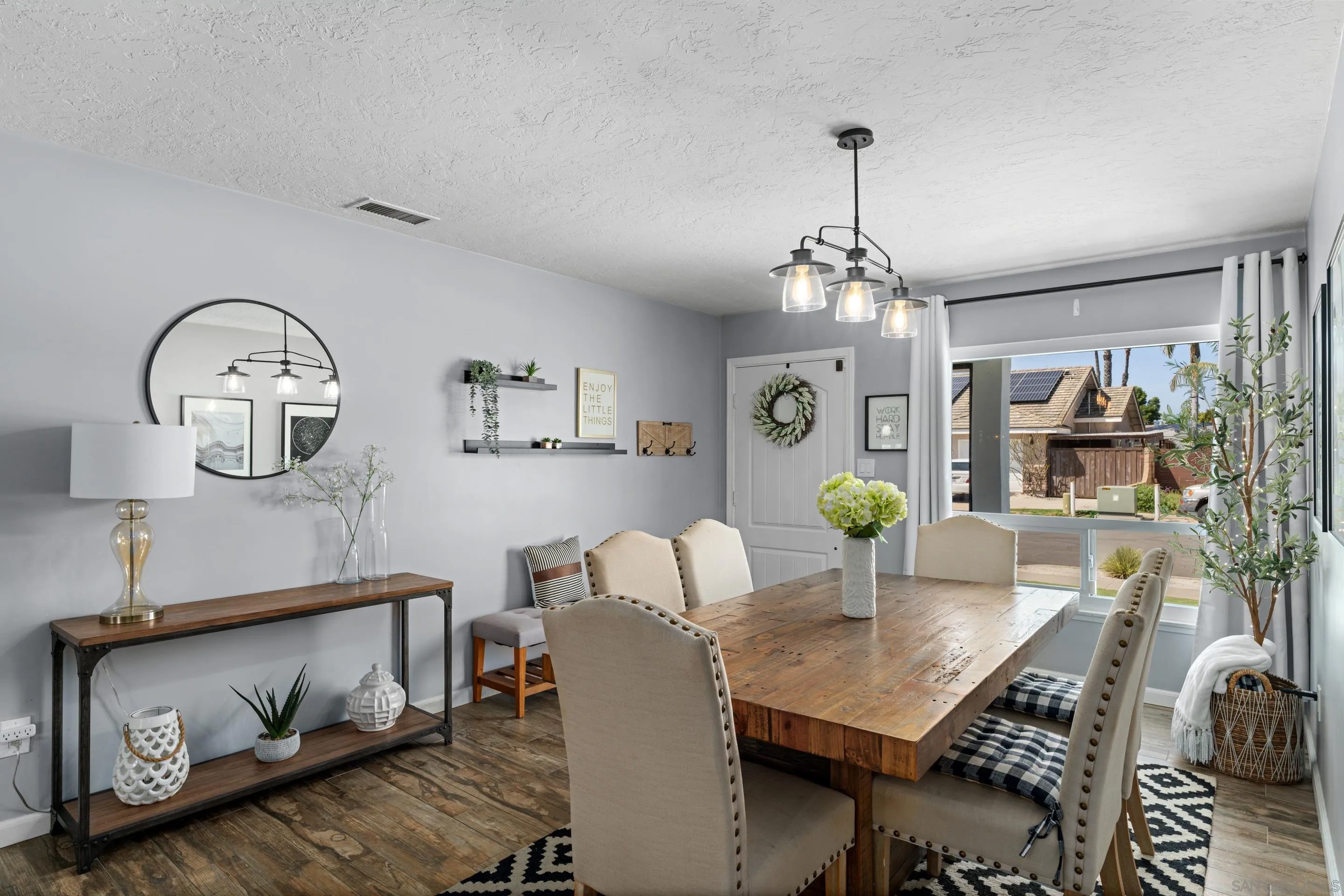 3375 Karok Avenue