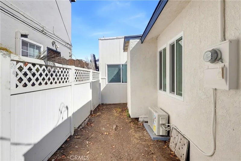 1326 S Cabrillo