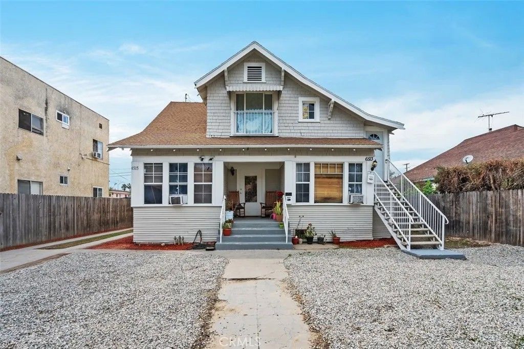 Photo of 6513 Middleton ST, Huntington Park, CA 90255 (MLS # DW26098286)