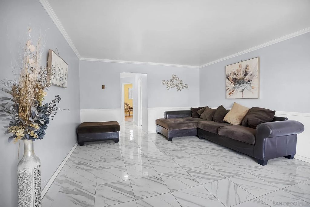 Photo of 285 Moss St #64, Chula Vista, CA 91911 (MLS # 260006187)