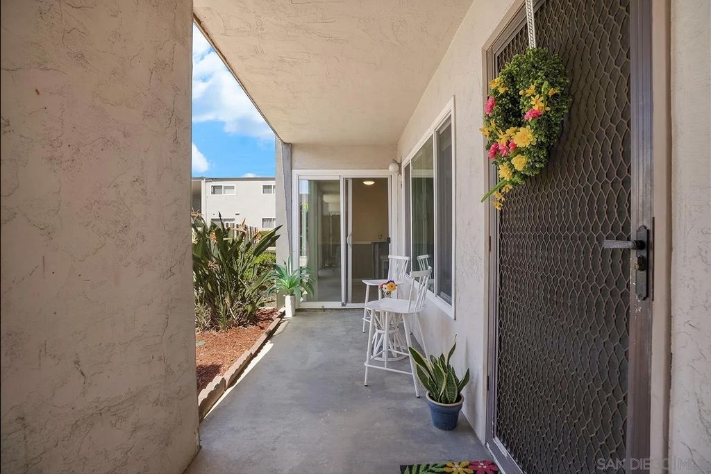 Photo of 285 Moss St #64, Chula Vista, CA 91911 (MLS # 260006187)