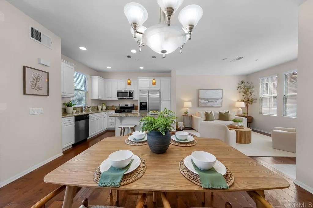 1823 Peach Court 9