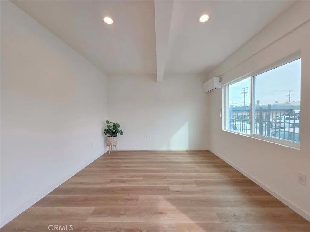 Photo of 1313 S Bronson Avenue, Los Angeles, CA 90019 (MLS # PW26002204)