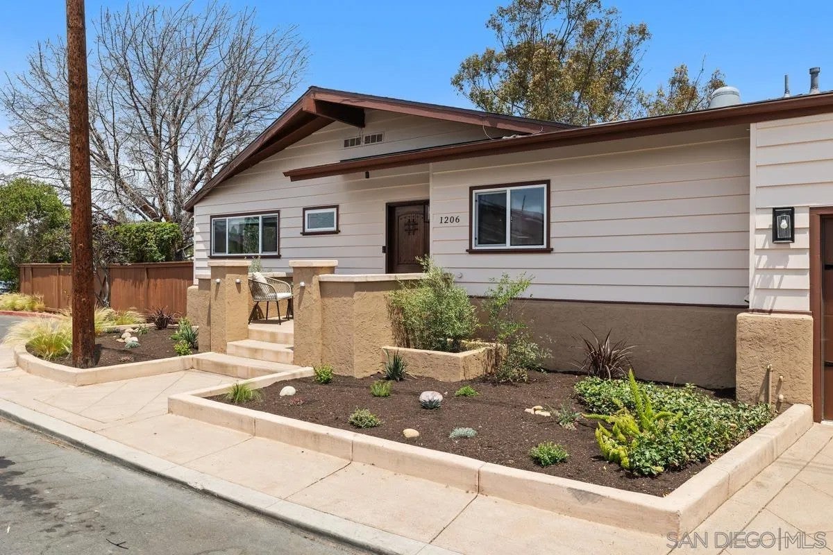 1206 Maryland Place