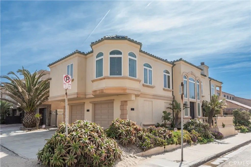 Photo of 1000 Mandalay Beach Rd, Oxnard, CA 93035 (MLS # SR26007237)