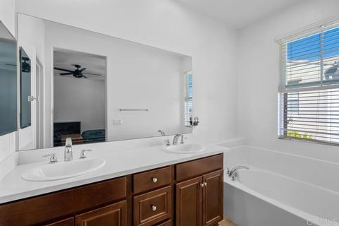 Tiny photo for 40344 Calle Real Real, Murrieta, CA 92563 (MLS # NDP2510417)