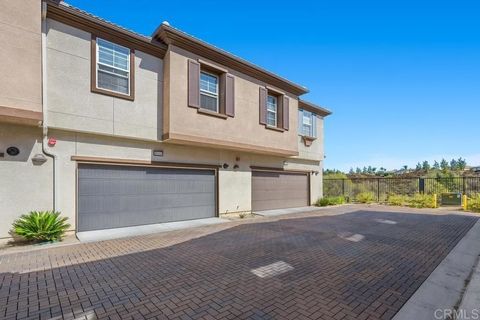 Tiny photo for 40344 Calle Real Real, Murrieta, CA 92563 (MLS # NDP2510417)