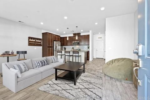 Tiny photo for 40344 Calle Real Real, Murrieta, CA 92563 (MLS # NDP2510417)