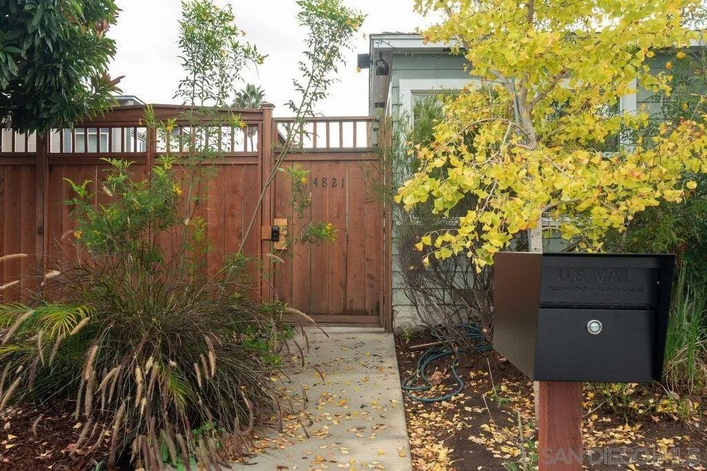 Photo of 4821 Monroe Ave, San Diego, CA 92115 (MLS # 250044722)