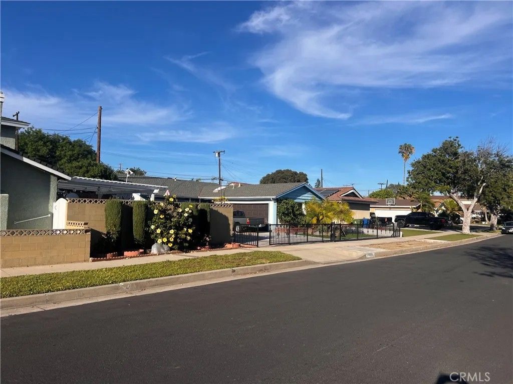 Photo of 1511 Frigate Avenue, Wilmington, CA 90744 (MLS # PV26055241)