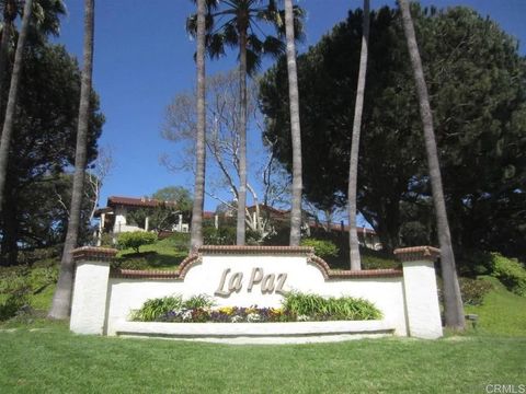 Photo of 4040 Porte La Paz #75, San Diego, CA 92122 (MLS # PTP2600746)