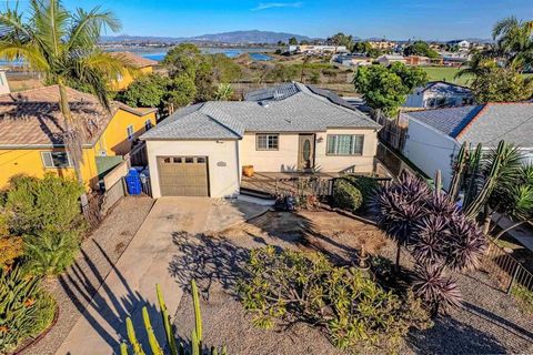 425 8th St Imperial Beach CA 91932