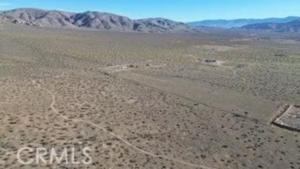 Photo of 0 Oldenberg, Apple Valley, CA 92307 (MLS # HD25275331)