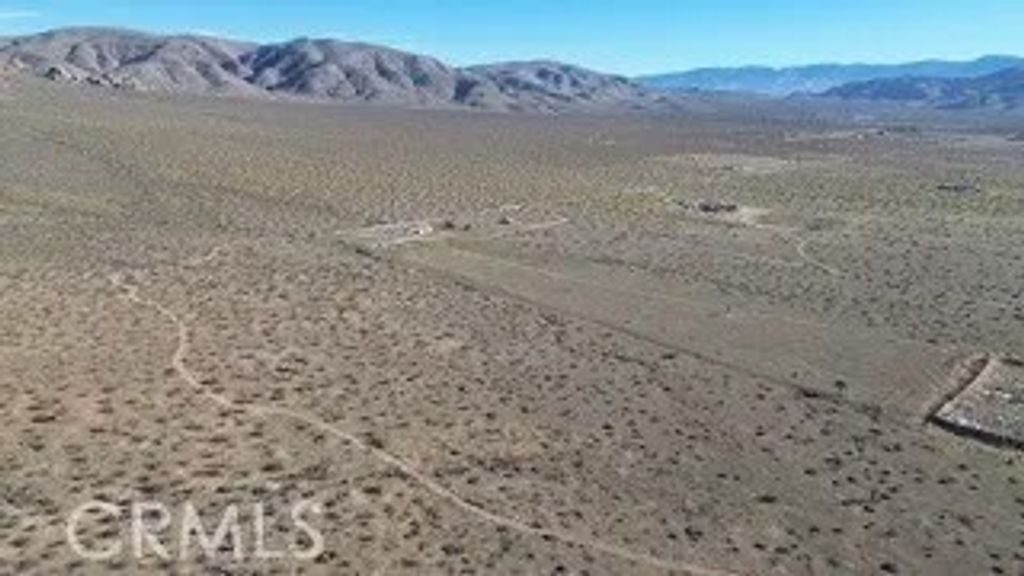 Photo of 0 Oldenberg, Apple Valley, CA 92307 (MLS # HD25275331)