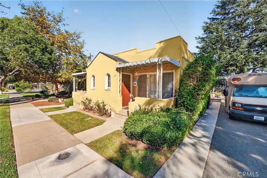 413 N Center