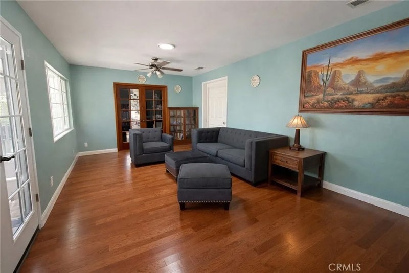 1071 E 46th