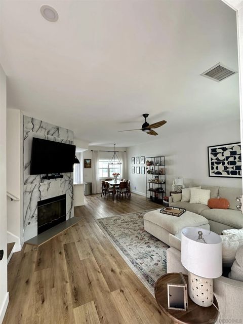 10060 Scripps Vista Way 33 San Diego CA 92131