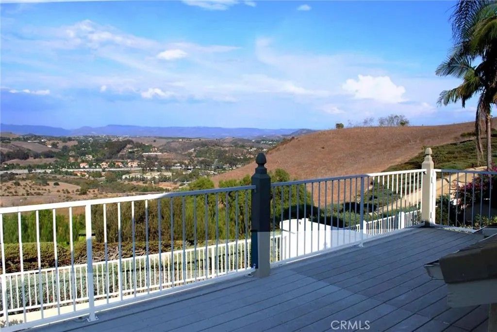 Photo of 16 Saint Croix, Laguna Niguel, CA 92677 (MLS # OC25267461)