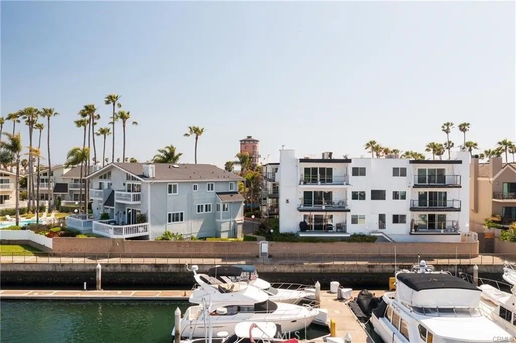 Photo of 16255 Pacific Cir, Huntington Beach, CA 92649 (MLS # PW25276579)