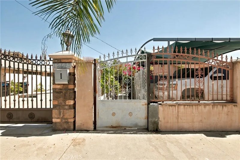 12936 Kagel Canyon