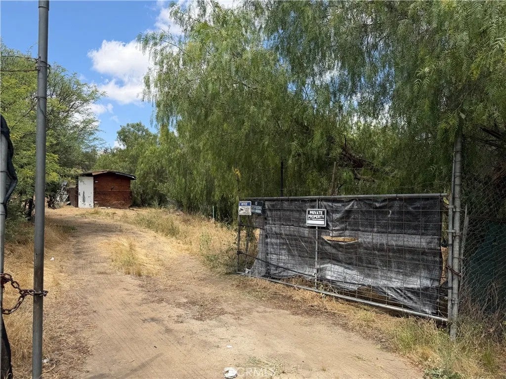 Photo of 42520 Grama Rd, Aguanga, CA 92536 (MLS # SW26112288)