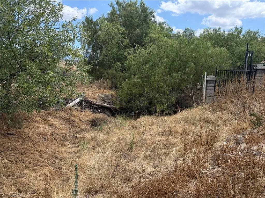 Photo of 42520 Grama Rd, Aguanga, CA 92536 (MLS # SW26112288)