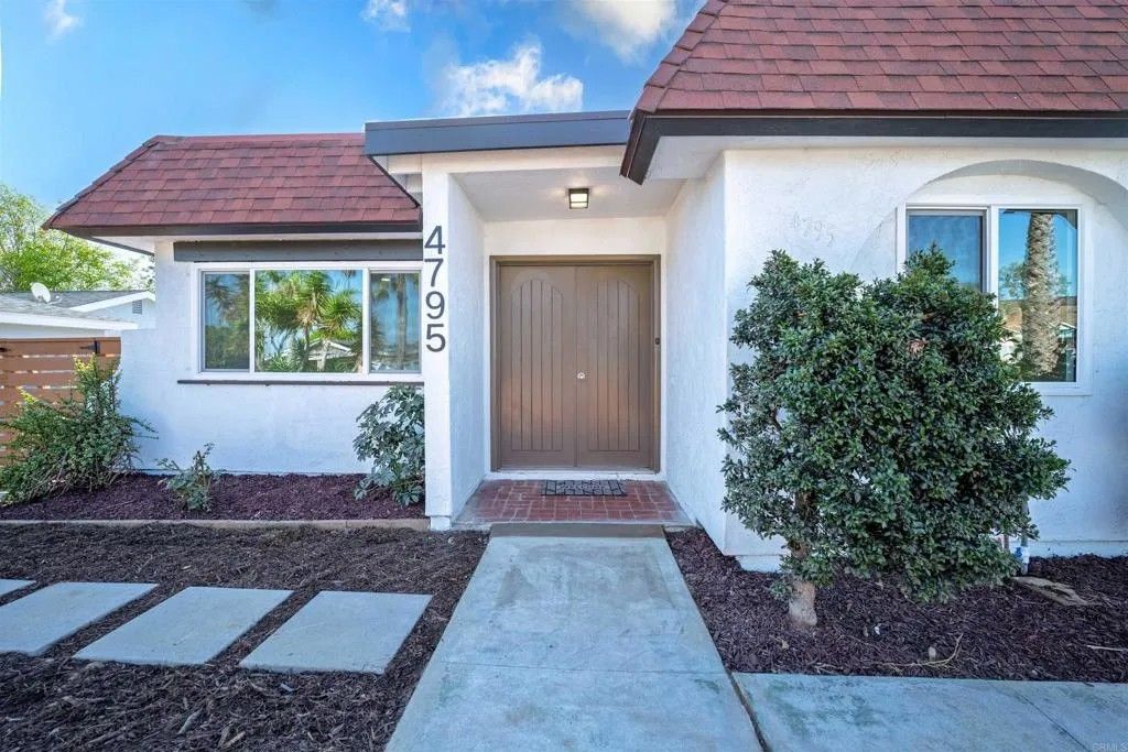 Photo of 4795 Stephanie Place, Oceanside, CA 92057 (MLS # NDP2510690)