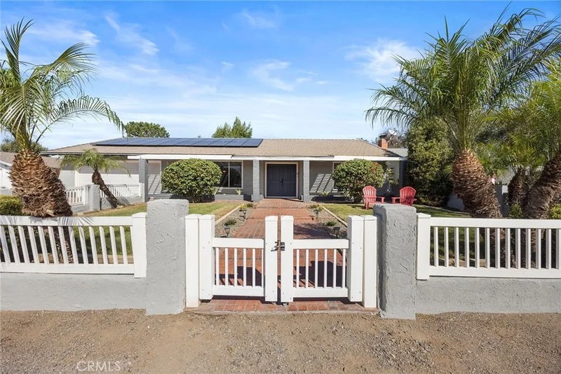 3591 Chestnut Drive