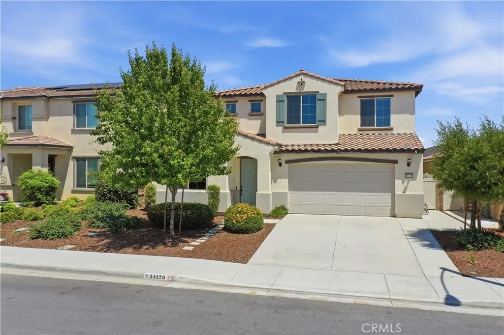 Photo of 34120 Bellina Lane, Murrieta, CA 92563 (MLS # SW26106030)