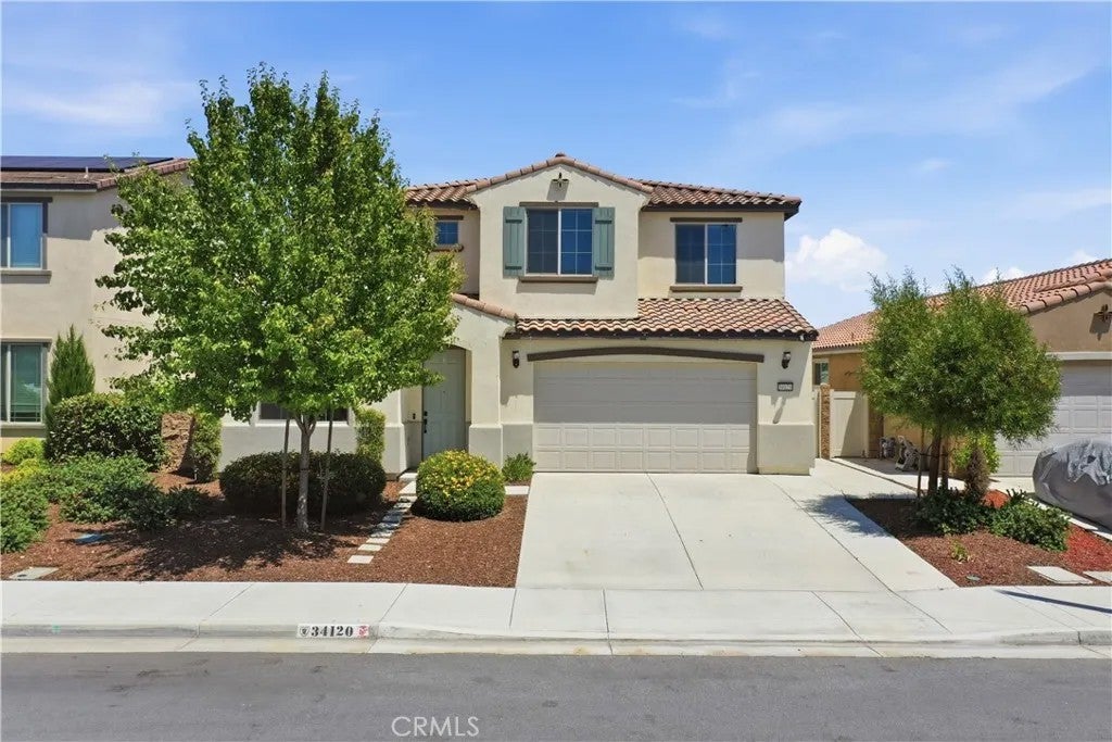 Photo of 34120 Bellina Lane, Murrieta, CA 92563 (MLS # SW26106030)