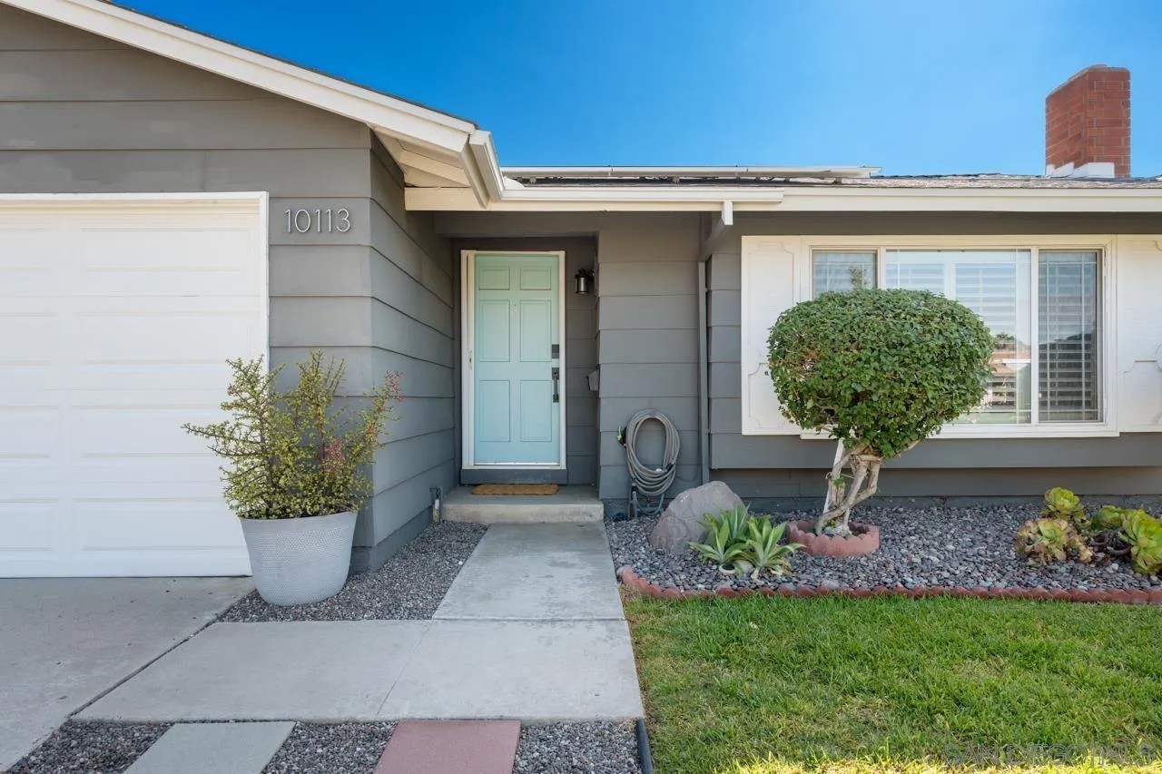 10113 Gem Tree Way